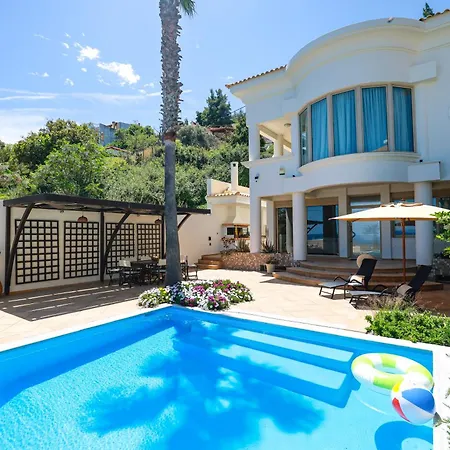 Villa Kyma