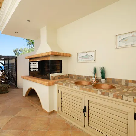 Kyma Villa *